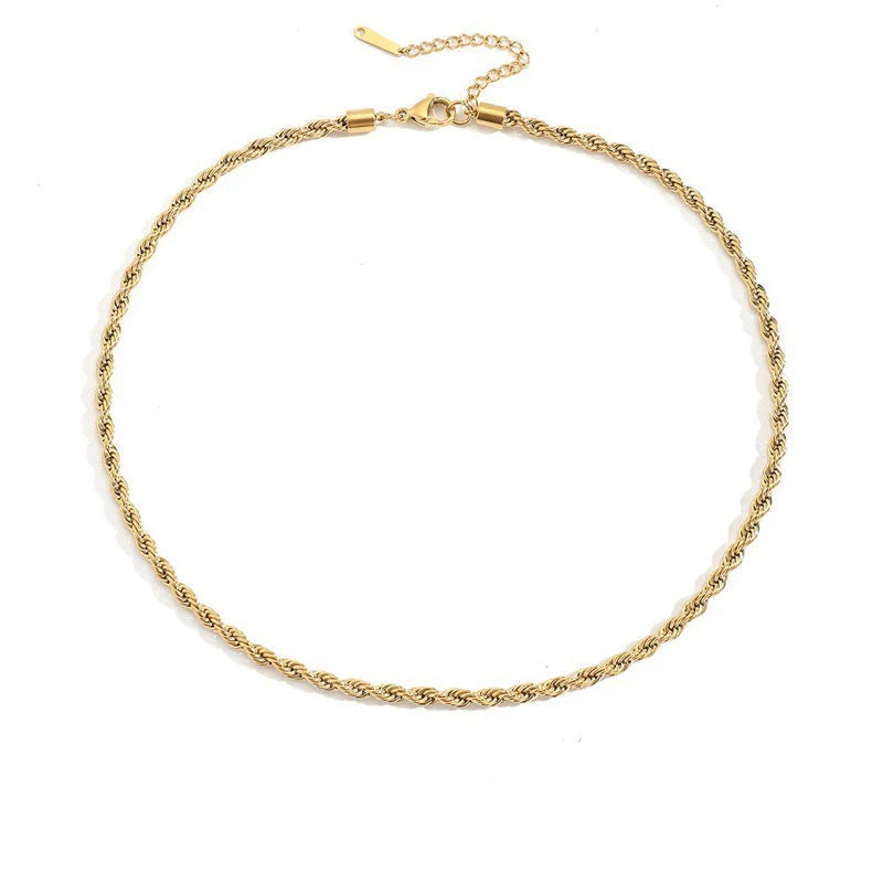 Olivia twisted chain necklace