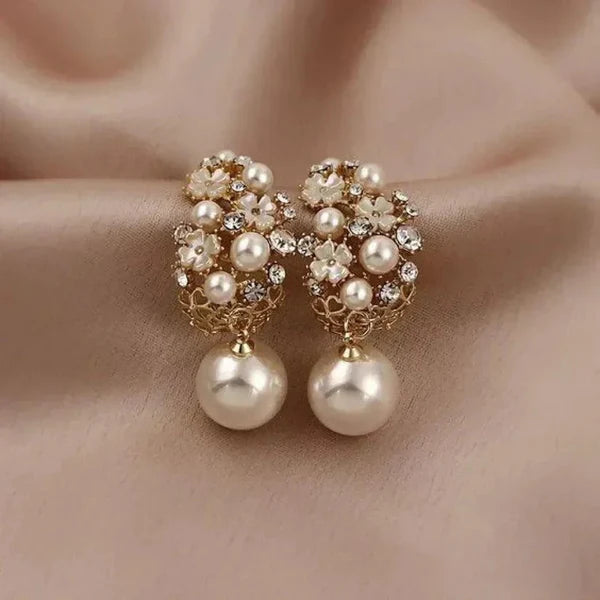 Soraya elegant bloom earring